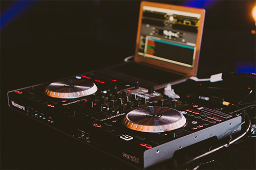 <strong>Mobile </strong>Dj